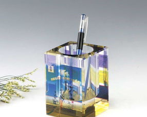 精致辦公新選擇 高檔黑水晶筆筒，典雅與實用的完美融合